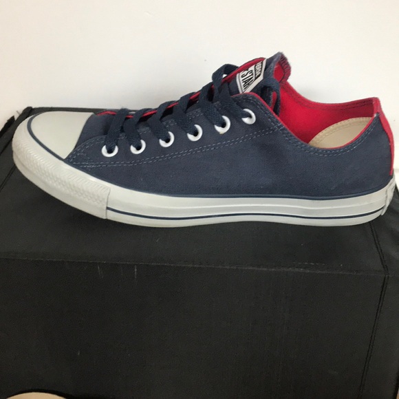 Limited Edition Converse Chuck Taylor All Star - Picture 6 of 8